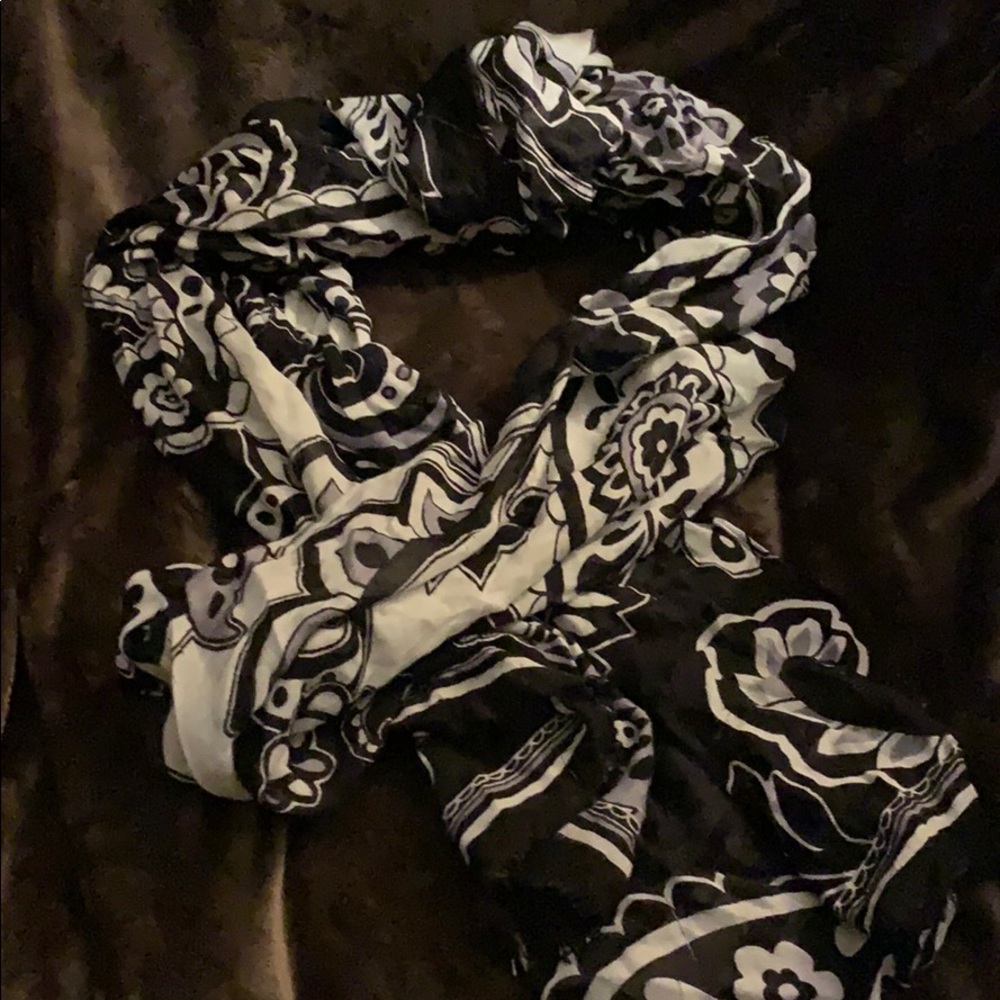 *2 for $15* or *3 for $20* Vera Bradley scarf